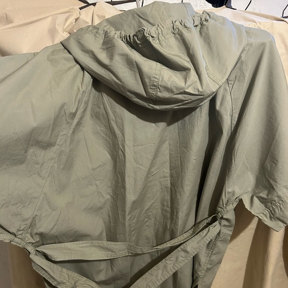 NWT! Loft light jacket with hoodie - Picture 3 of 9